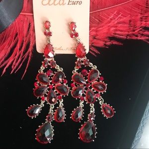 Chandelier fashion earrings red